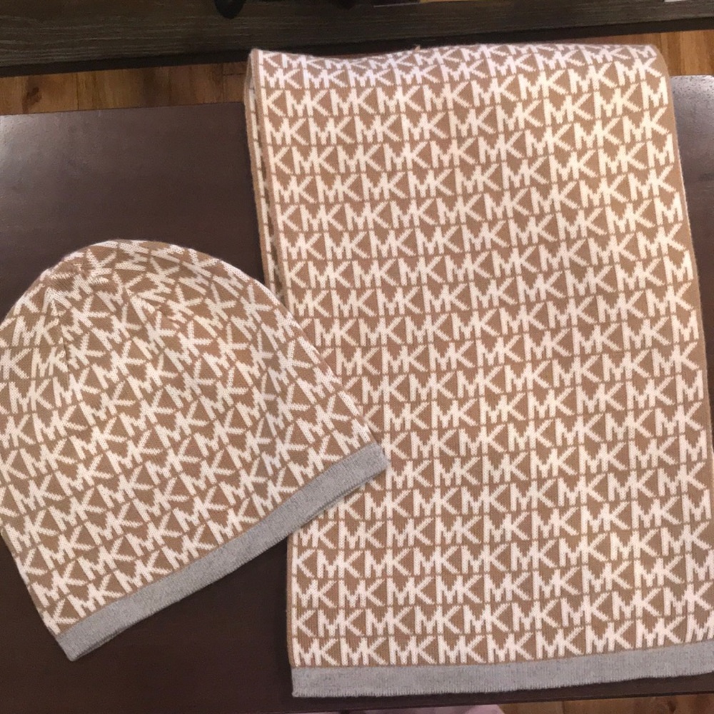 Michael Kors hat and scarf set